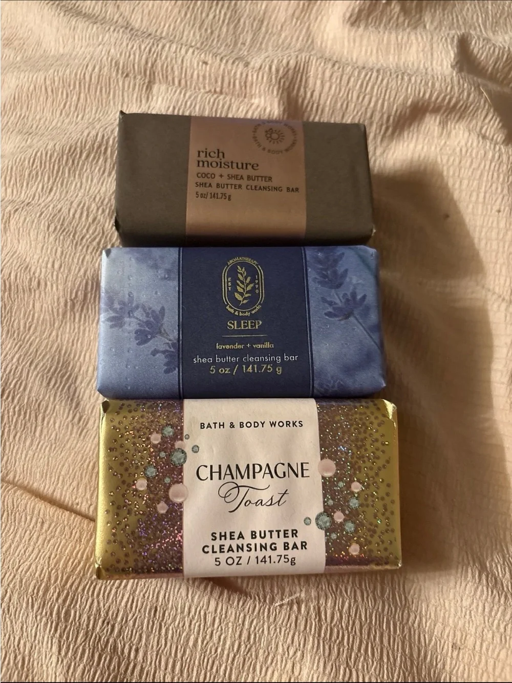Bath & Body Works Champagne Toast Shea Butter Cleansing Bar - Gold